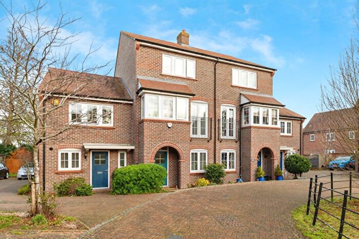 3 Bedroom Terraced House For Sale In Lindsell Avenue, Letchworth Garden City, SG6