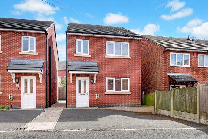 3 Bedroom Detached House For Sale In Eaton Street, Mapperley, NG3