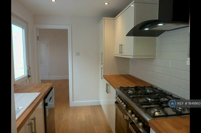 2 Bedroom Terraced House To Rent In Haycroft Avenue, Grimsby, DN31