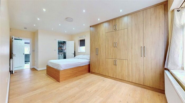 1 Bedroom Studio To Rent In Bilton Road, Perivale, Greenford, UB6