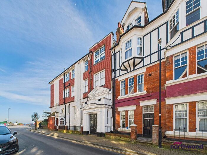 1 Bedroom Flat To Rent In Elms Avenue, Eastbourne, BN21