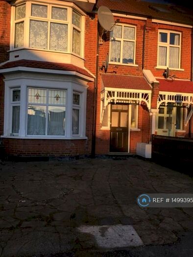 1 Bedroom Flat To Rent In Pinner Road, Harrow, HA1