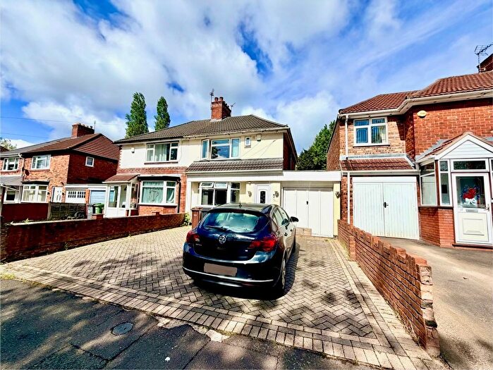 3 Bedroom Semi Detached House For Sale In Carlton Avenue, Wednesfield, Wolverhampton, WV11
