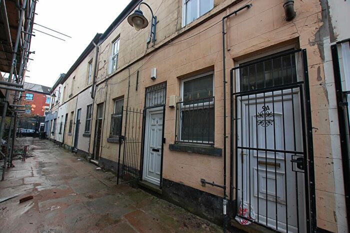 2 Bedroom Apartment To Rent In Stamford Arcade, Ashton-under-Lyne, Greater Manchester, OL6