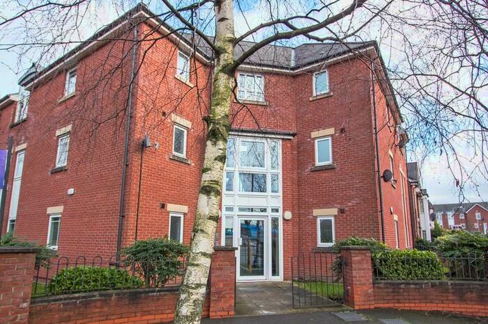 2 Bedroom Apartment To Rent In Chorlton Road, Hulme, Manchester, M15