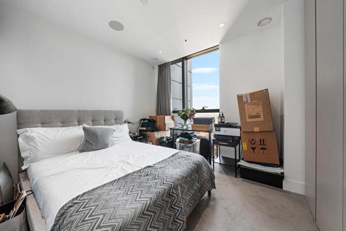 2 Bedroom Apartment For Sale In Carrara Tower, Bollinder Place, London, EC1V