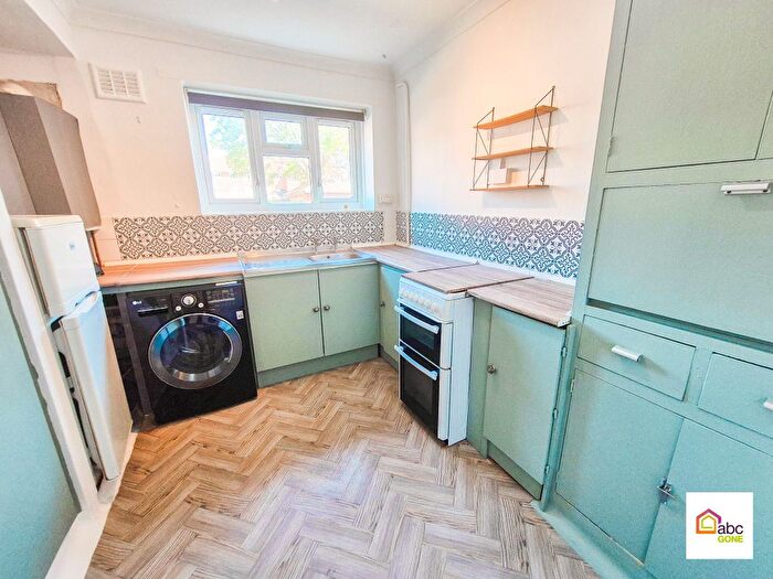 1 Bedroom Flat To Rent In Dart Green, South Ockendon, RM15