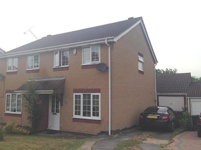 3 Bedroom House To Rent In Merryhill, Northampton, NN4
