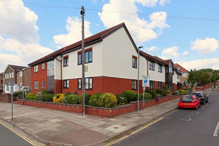 2 Bedroom Flat For Sale In Walberton Court, St Colemans Avenue, Cosham, PO6