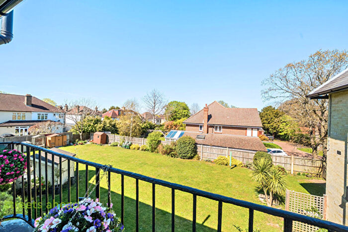 2 Bedroom Apartment For Sale In Wickham Road, Croydon, CR0