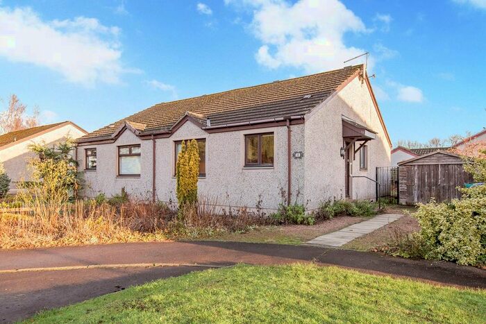 2 Bedroom Semi-Detached Bungalow For Sale In Beech Avenue, Ladybank, Cupar, KY15