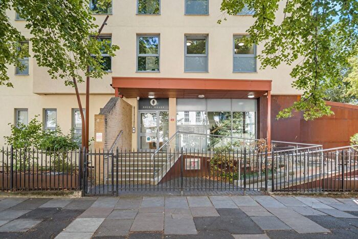 2 Bedroom Flat For Sale In Oriel House, Oriel Road, Cheltenham, GL50