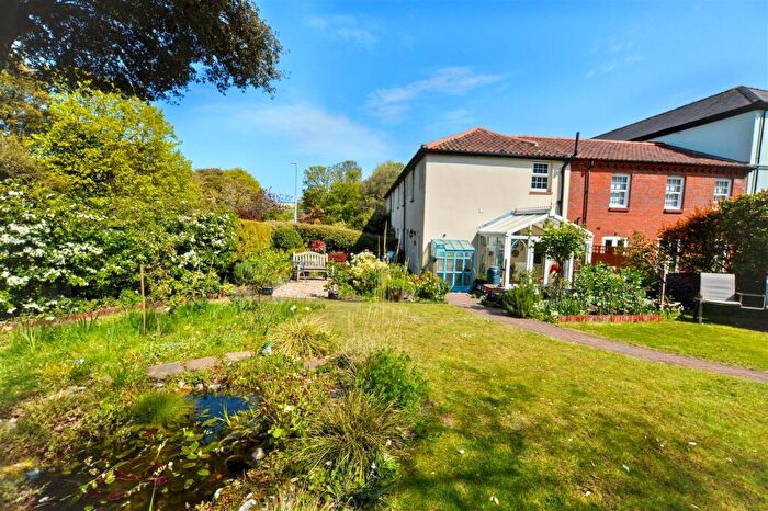 2 Bedroom End Of Terrace House For Sale In Colne Road, Cromer, NR27