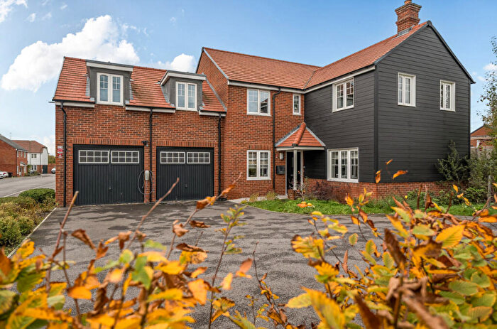 5 Bedroom Detached House For Sale In Minerva Road, Bramley, Tadley, Hampshire, RG26