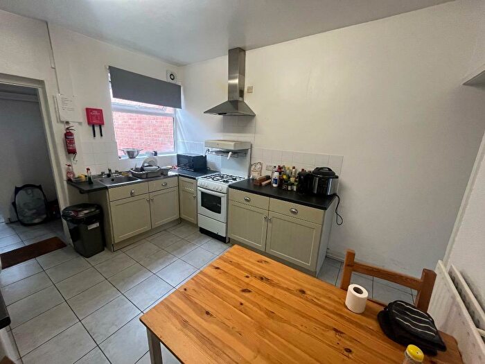 3 Bedroom Terraced House To Rent In Claude Street, Dunkirk, Nottingham, NG7