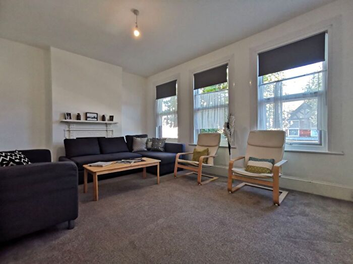 2 Bedroom Flat To Rent In Roundwood Road, London, NW10