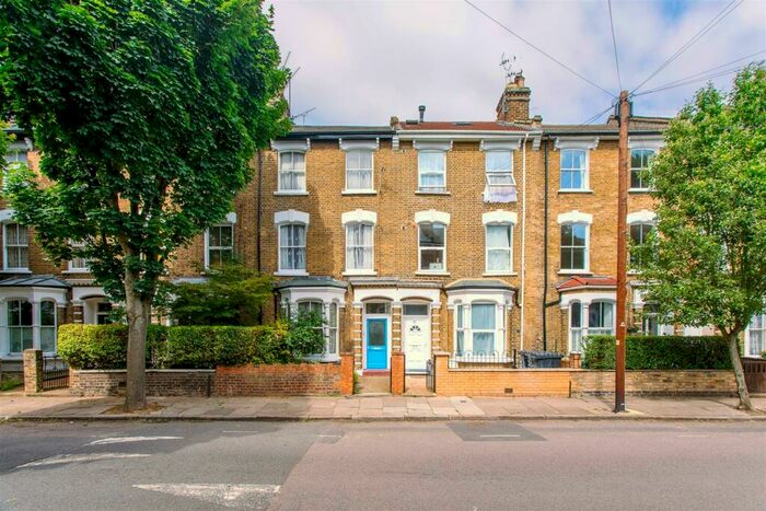 1 Bedroom Flat To Rent In Evershot Road, Finsbury Park, N4