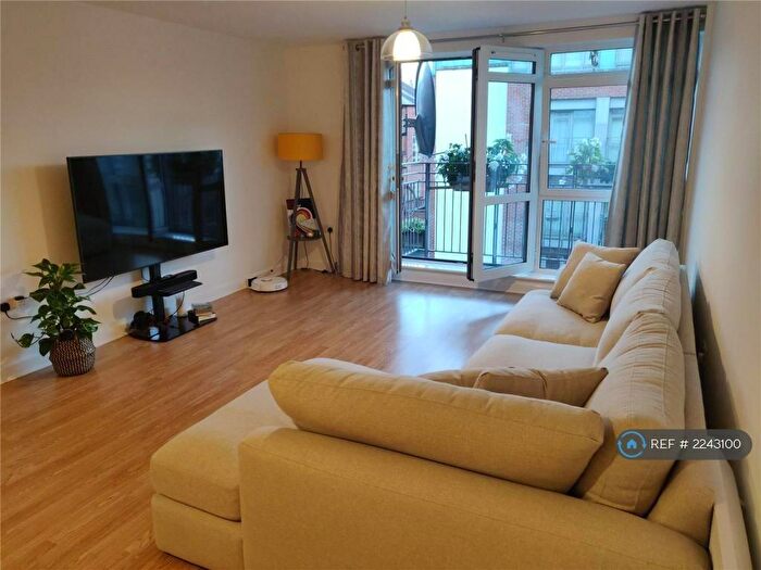 2 Bedroom Flat To Rent In Beauchamp House, Coventry, CV1