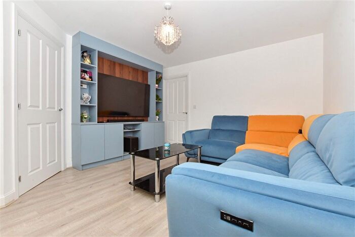 3 Bedroom Semi-Detached House For Sale In Whitfield, Whitfield, Dover, Kent, CT16