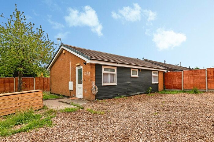 2 Bedroom Detached Bungalow For Sale In Wigman Road, Nottingham, NG8