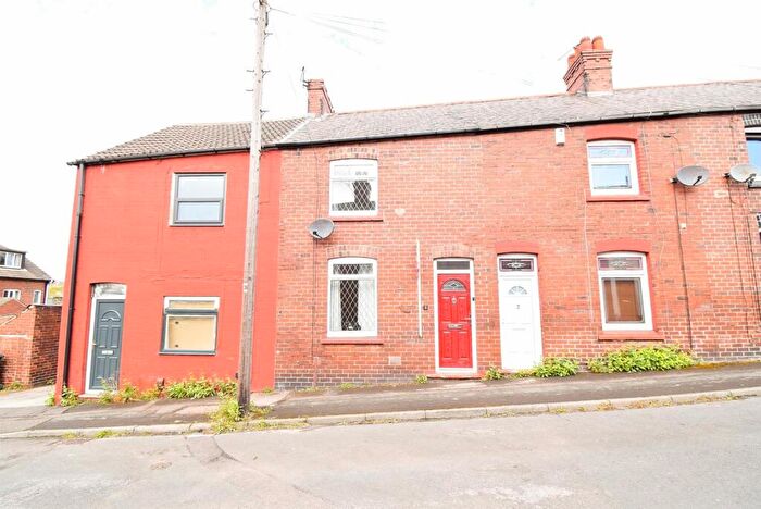 3 Bedroom Terraced House To Rent In School Street, Darton, S75