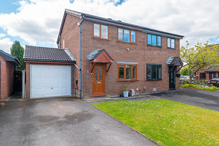 3 Bedroom Semi-Detached House For Sale In Kilngate, Preston, PR5