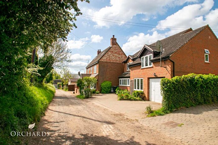 5 Bedroom Detached House For Sale In Church Path, Clophill, MK45