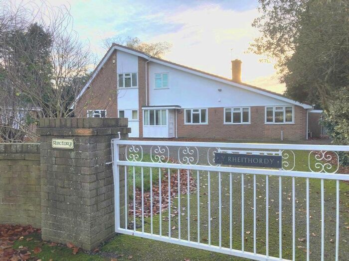 4 Bedroom Detached House To Rent In Ffordd Las, Llandyrnog, Lt., LL16