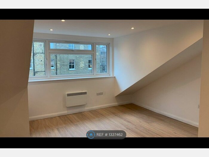 Studio To Rent In Goulton Road, London, E5