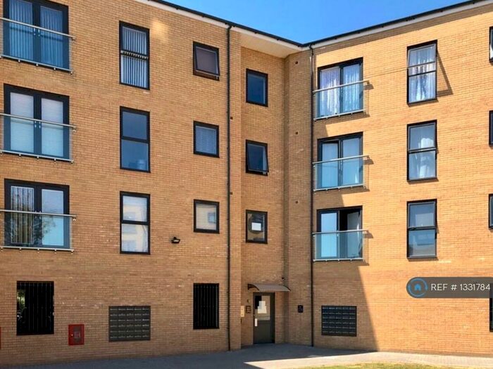 2 Bedroom Flat To Rent In Dock Road, Tilbury, RM18