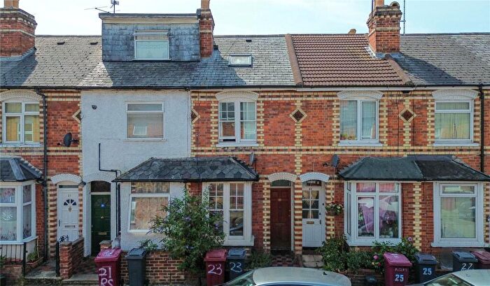 2 Bedroom Terraced House For Sale In Regent Street, Reading, Berkshire, RG1