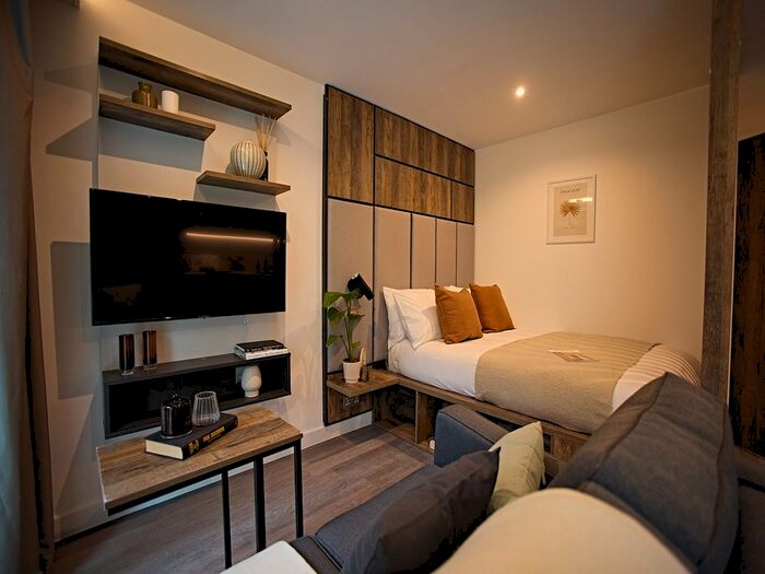 Studio To Rent In St Albans Place St Albans Place, Leeds, LS2