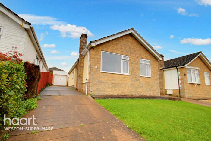 2 Bedroom Detached Bungalow To Rent In Brockley Crescent, Weston-super-mare, BS24