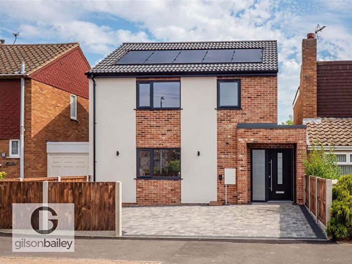 3 Bedroom Detached House For Sale In Meadow Way, Hellesdon, NR6