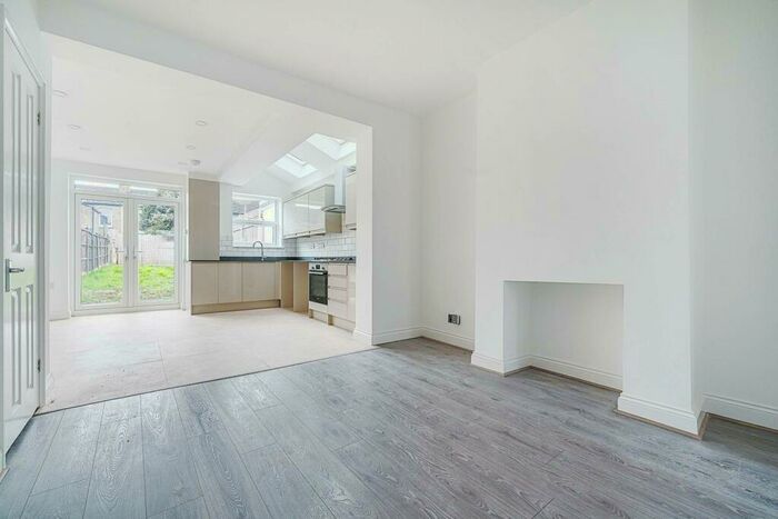 3 Bedroom Terraced House To Rent In Henley Road, , Edmonton, London, N18