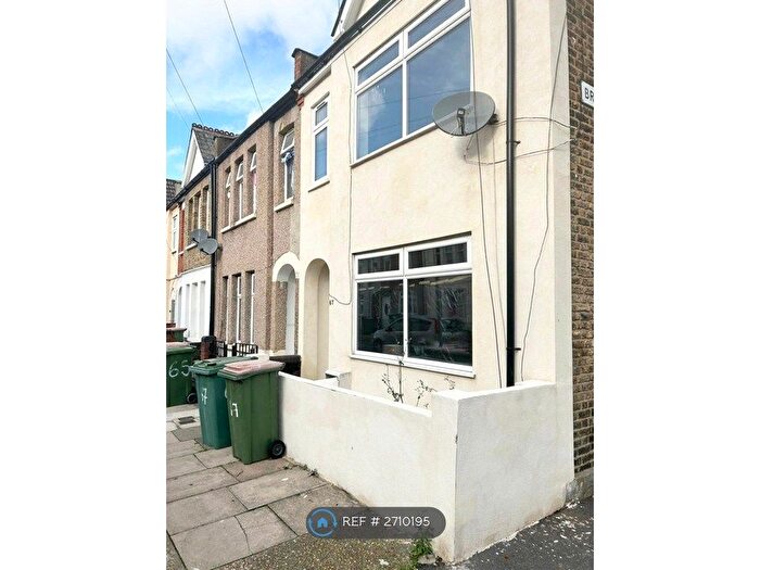 3 Bedroom Terraced House To Rent In Chadwin Road, London, E13