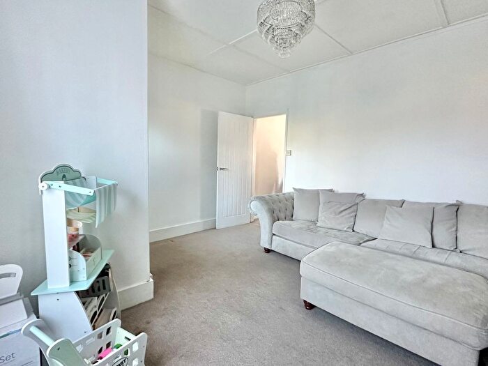 2 Bedroom Terraced House For Sale In Little Common Road, Bexhill-On-Sea, TN39