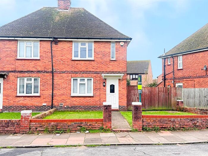 2 Bedroom End Terrace House For Sale In Hampden Avenue, Eastbourne, BN22