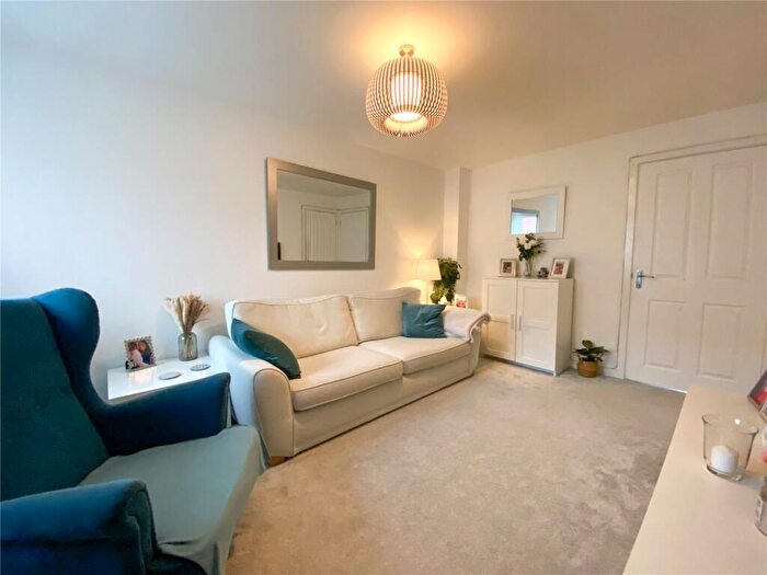 2 Bedroom Semi-Detached House For Sale In Ward Close, Purton, Wiltshire, SN5