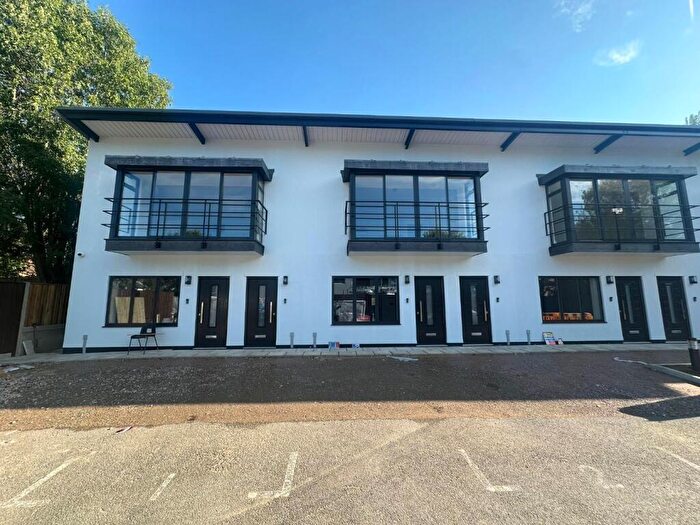 1 Bedroom Flat To Rent In Katherine Mews, Godstone, CR3