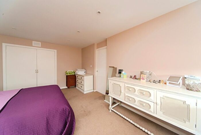 1 Bedroom Flat For Sale In Grasshoppers, The Drive, Hove, East Sussex, BN3