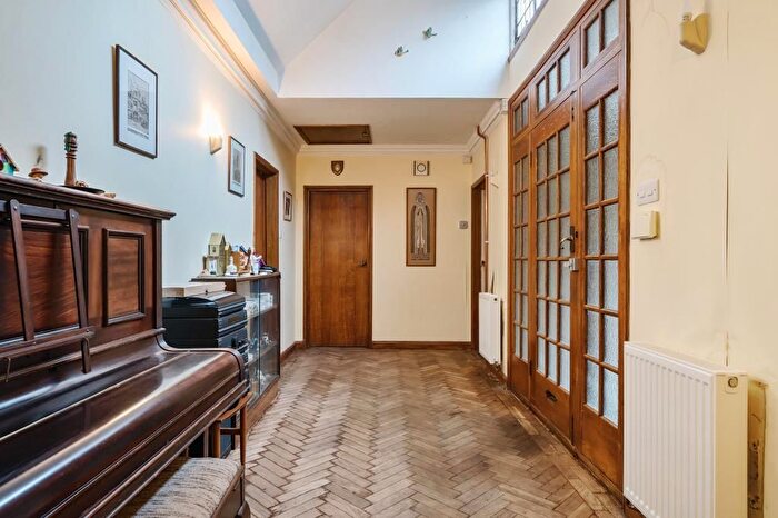 3 Bedroom Detached Bungalow For Sale In Headington, Oxford, OX3