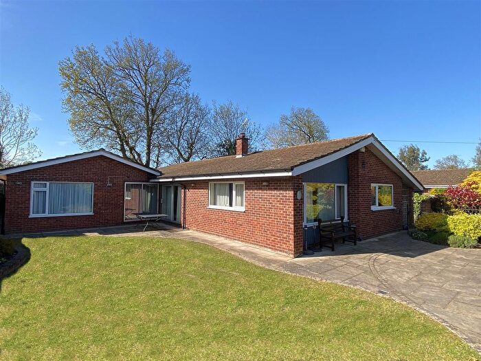 4 Bedroom Detached Bungalow For Sale In Halls Corner, Flackwell Heath, HP10