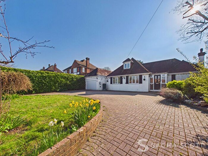 4 Bedroom Detached House For Sale In Banstead Road, Banstead, SM7