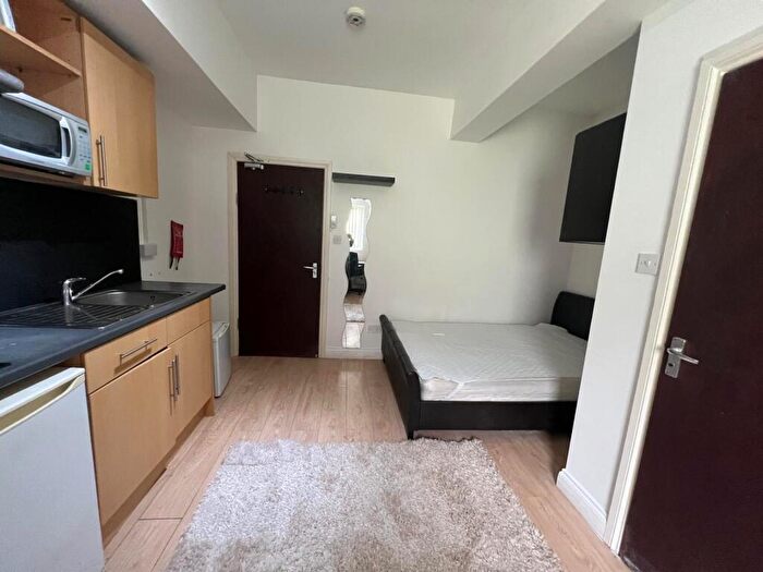 1 Bedroom Flat To Rent In Prior Deram Walk, Coventry, CV4