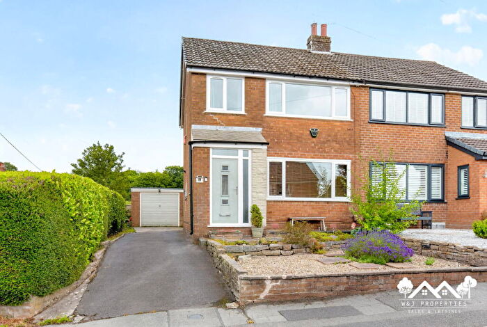 3 Bedroom Semi Detached House For Sale In Eclipse Road, Feniscowles, Blackburn, BB2