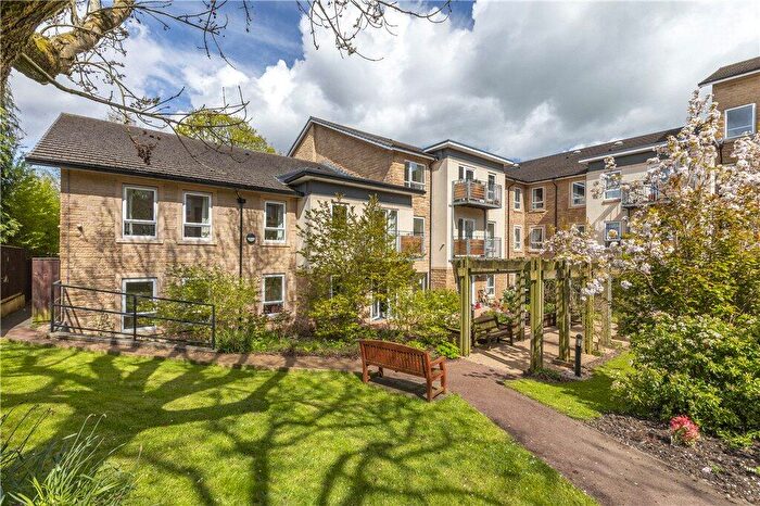 2 Bedroom Apartment For Sale In Valley Drive, Ilkley, West Yorkshire, LS29