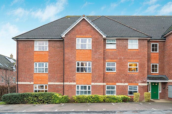 2 Bedroom Flat For Sale In Hebden Close, Swindon, SN25