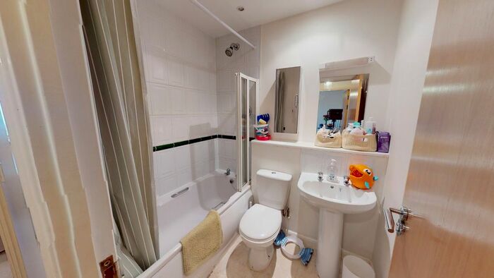 1 Bedroom Flat For Sale In London Road, London, SW16