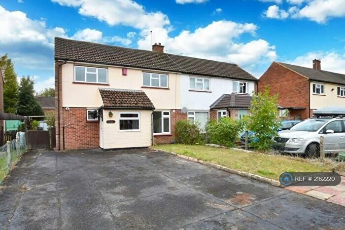 3 Bedroom Semi-Detached House To Rent In Mitcham Road, Camberley, GU15